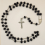 Rosario de cuentas grandes con Medalla de la Virgen María de perfil y de Cristo Rey, Crucifijo de Cristo Crucificado y de la Misericordia