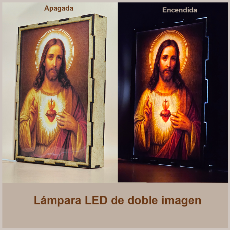 Lámpara con doble imagen  (Sagrado Corazón de Jesús), vista apagada y encendida, donde se revela la ilustración completa al encender la luz LED.