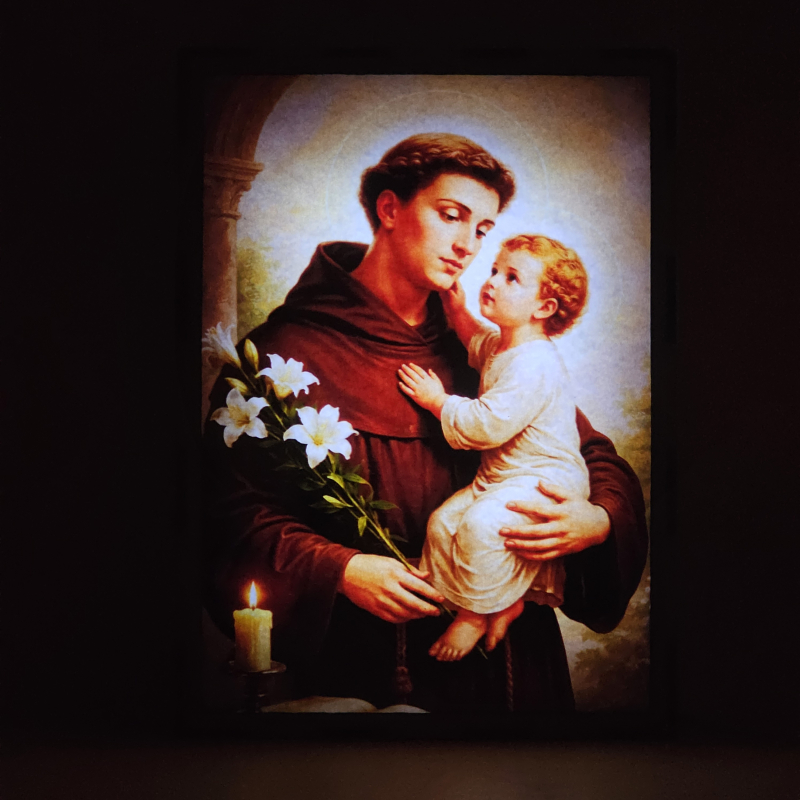 Lámpara LED de San Antonio de Padua con el Niño Jesús y lirios blancos - Lampara encendida
