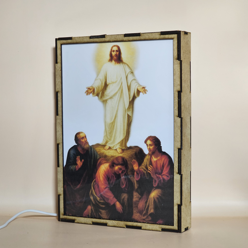 Lámpara con doble imagen el Cuarto misterio luminoso La Transfiguración del Señor (Nuestro Señor Jesucristo, El apostol Juan, El apostol Pedro, El apostol Santiago, El profeta Elías, Moises), vista apagada, se esconde la imágen de atras.