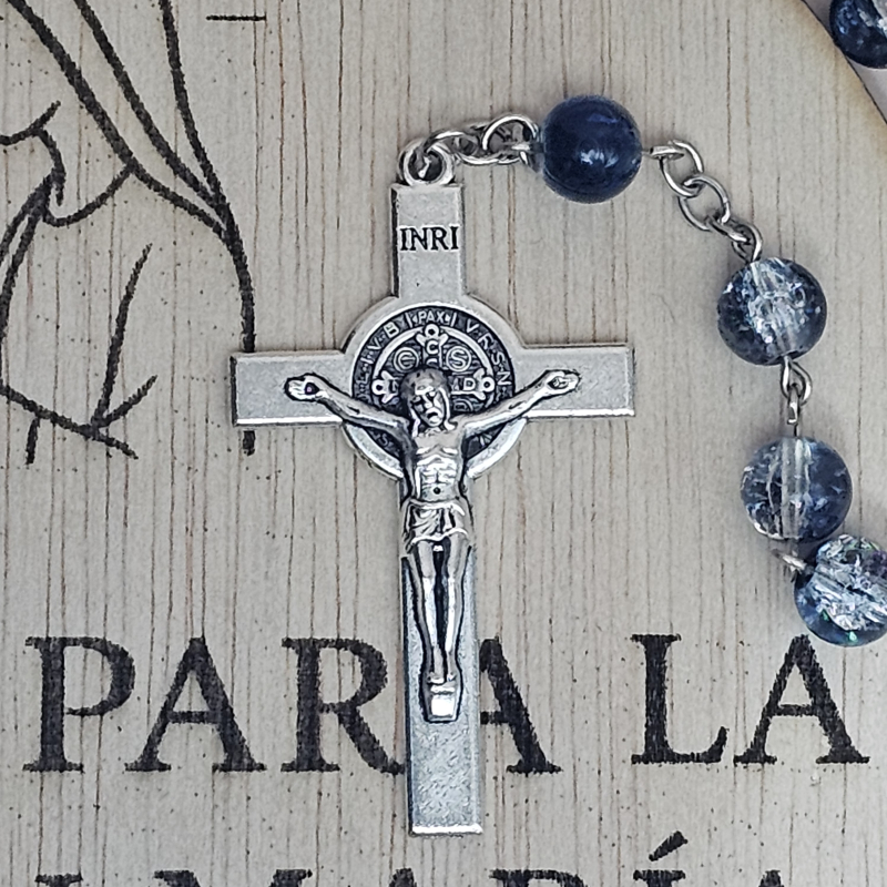 Crucifijo Cristo crucificado, medalla san Benito