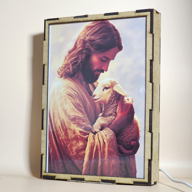 Lámpara con doble imagen  (Nuestro Señor Jesucristo), vista apagada, se esconde la imágen de atras.