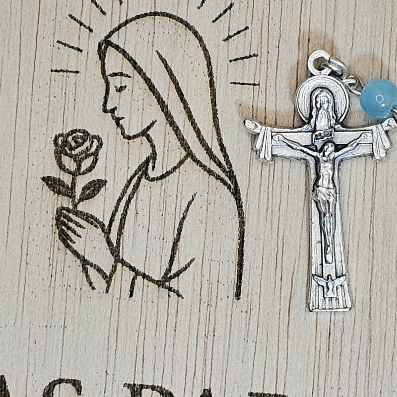 Crucifijo De Cristo Crucificado y la Santísima Trinidad