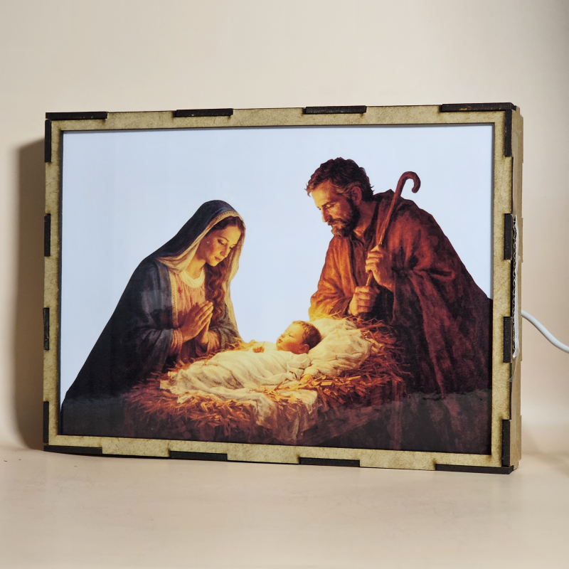 Lámpara con doble imagen el Tercer misterio gosozo El Nacimiento del Hijo de Dios (), vista apagada, se esconde la imágen de atras.