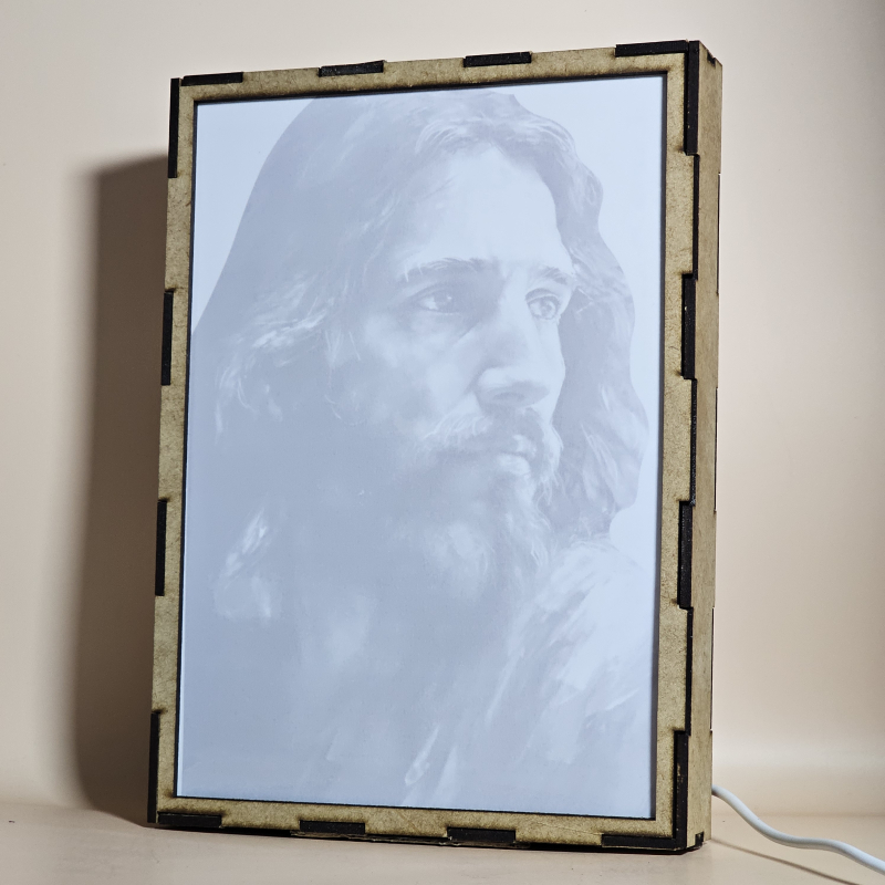 Lámpara con doble imagen  (Nuestro Señor Jesucristo), vista apagada, se esconde la imágen de atras.