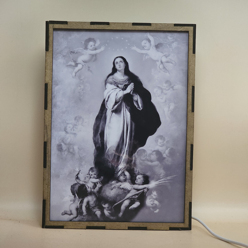 Lámpara con doble imagen  (La Inmaculada Concepción), vista apagada, se esconde la imágen de atras.