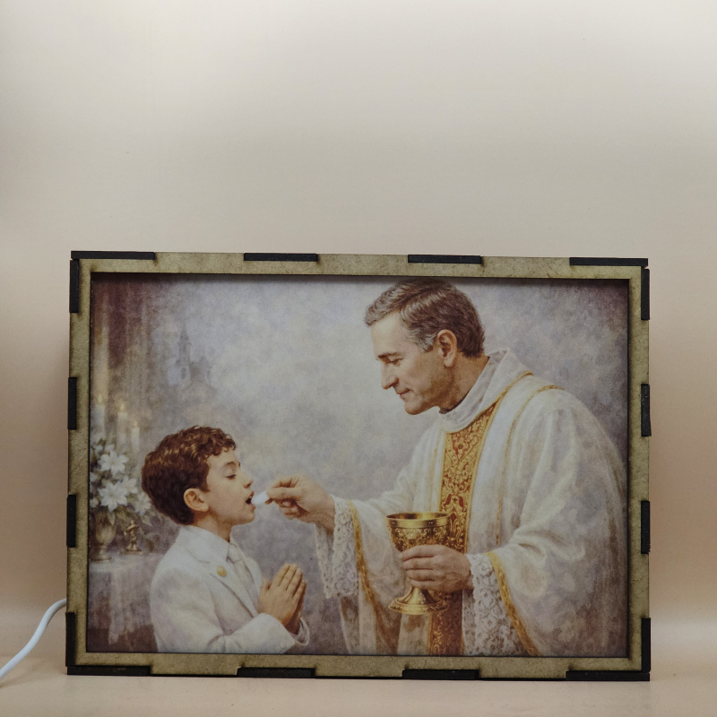 Lámpara con doble imagen  (Nuestro Señor Jesucristo), vista apagada, se esconde la imágen de atras.