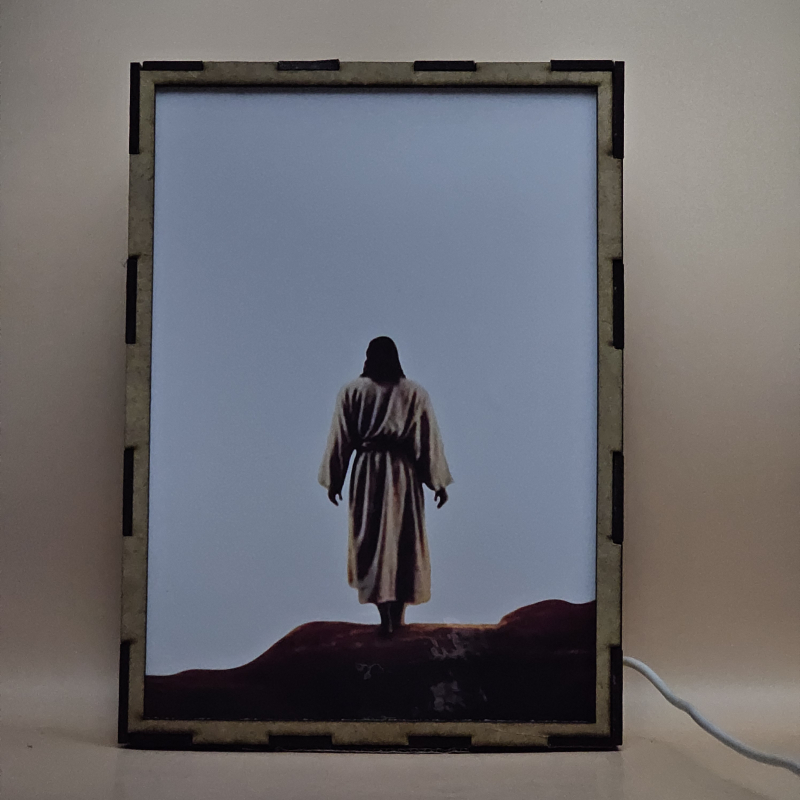 Lámpara con doble imagen  (Nuestro Señor Jesucristo), vista apagada, se esconde la imágen de atras.