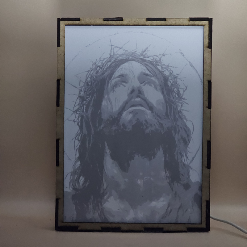 Lámpara con doble imagen el Tercer misterio doloroso La coronación de espinas (Nuestro Señor Jesucristo), vista apagada, se esconde la imágen de atras.