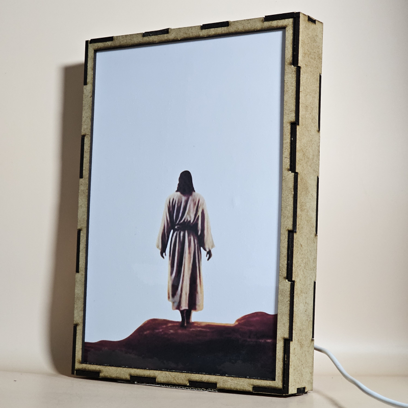 Lámpara con doble imagen  (Nuestro Señor Jesucristo), vista apagada, se esconde la imágen de atras.