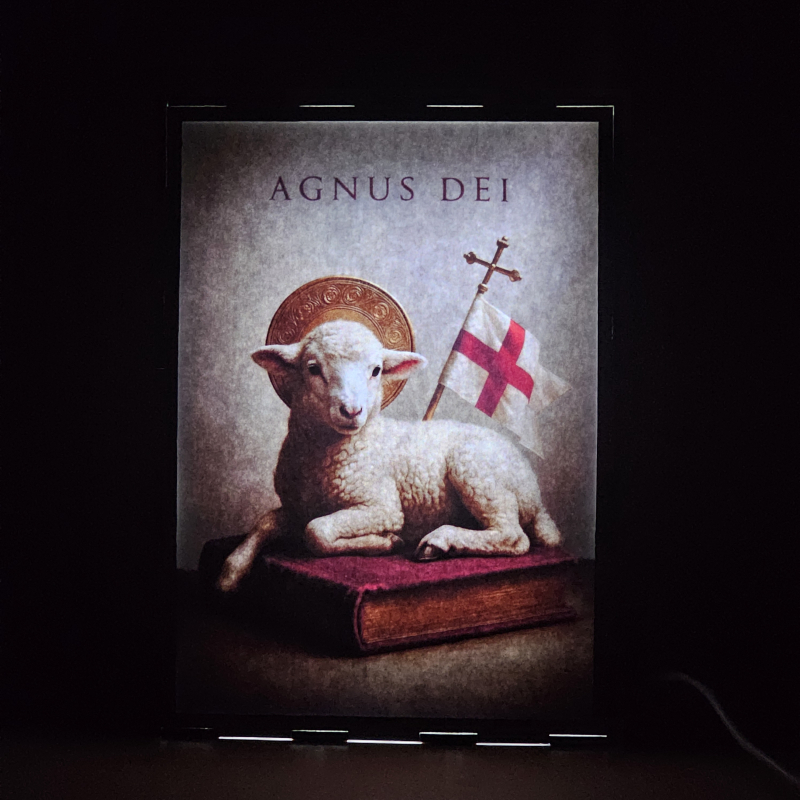 Lámpara con doble imagen  (Nuestro Señor Jesucristo), vista encendida, donde se revela la ilustración completa al encender la luz LED.