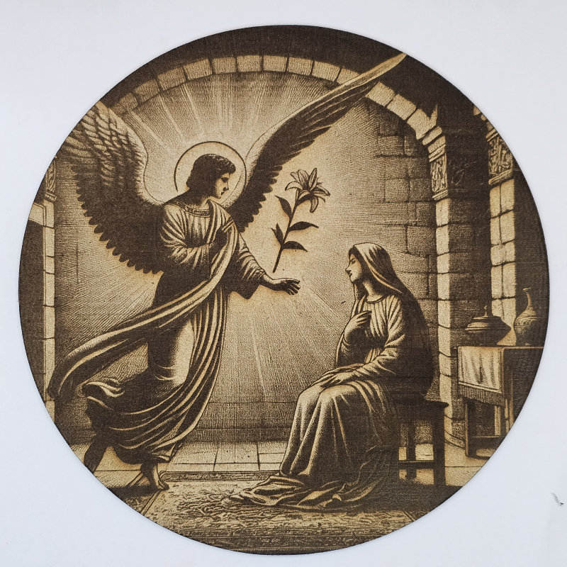 El grabado representa la escena de la encarnación del hijo de Dios, La Anunciación