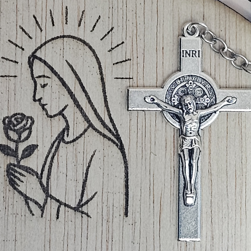 Crucifijo Cristo crucificado, medalla san Benito