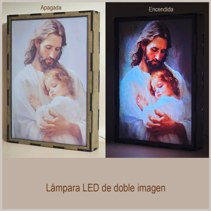 Lámpara con doble imagen  (Nuestro Señor Jesucristo), vista apagada y encendida, donde se revela la ilustración completa al encender la luz LED.